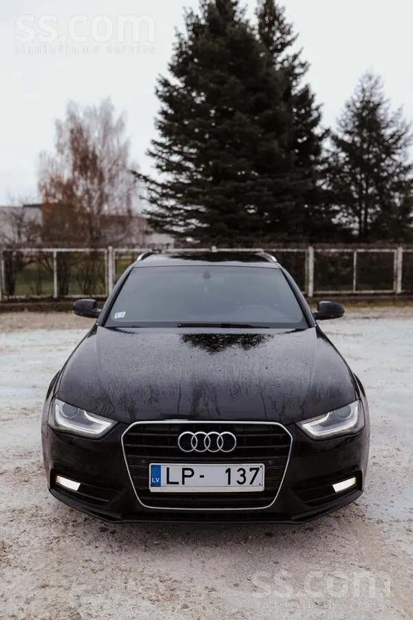 Audi Pārdodu Audi A4 universāli, Quattro, S-line . Mašī