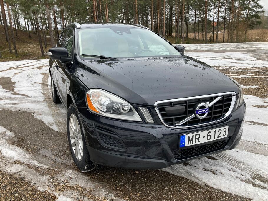 Volvo Automašīna kopta un uzturēta lieliskā darba kārtīb