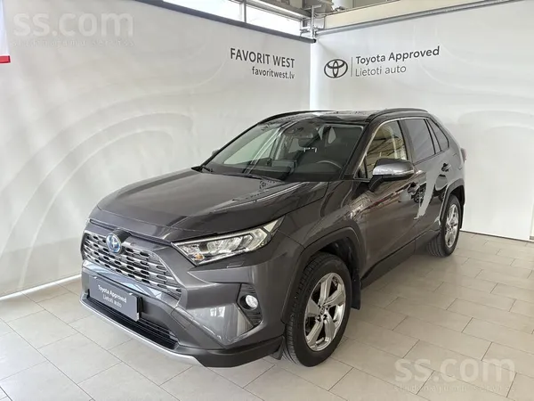 Toyota Pārbaudīts mazlietots 4x4 auto ar garantiju - Rav4