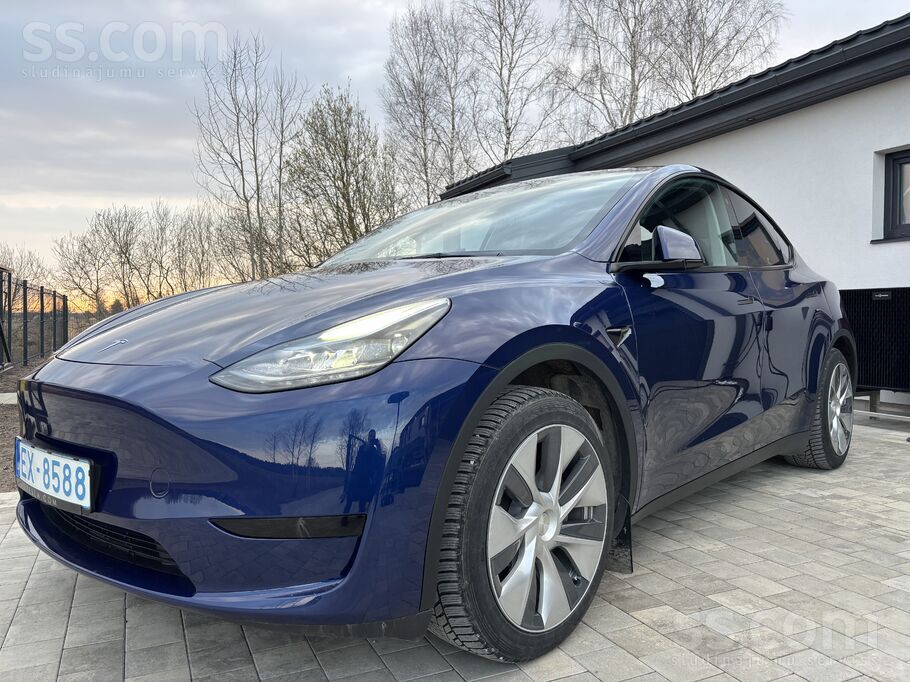 Pārdod 2023. gada Tesla Model Y.
Ar pilnu bateriju reālais nobraukums vasarā līd