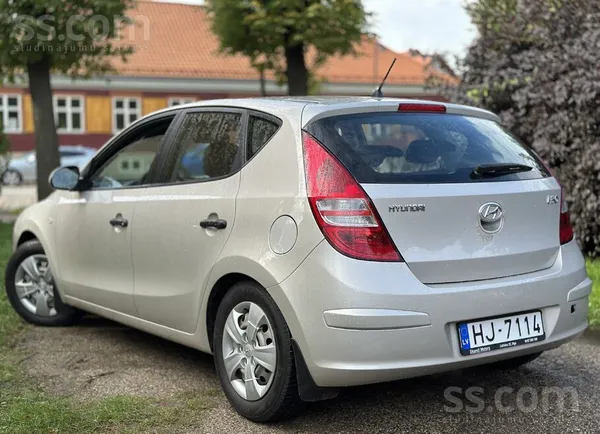 Hyundai Pārdodu ekonomisku un uzticamu auto Hyundai i30. V
