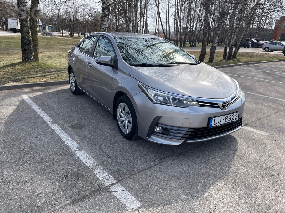 Toyota Toyota Corolla 1.6i-97kw Pirkta Jauna Rīga. Lielis