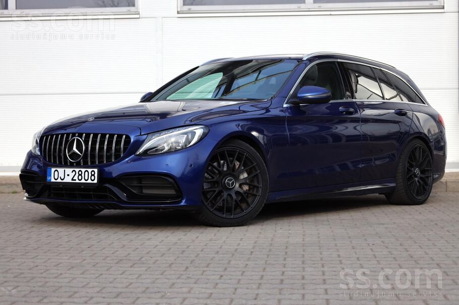 Mercedes C350e Amg , 2.0 benzīns plug in hibrīds, panorāmas