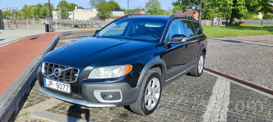 Volvo Summum, pilnākā komplektācija, auto labā stāvoklī,