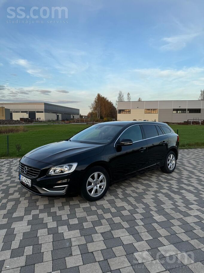 Volvo Tiek pārdots uzticams, drošs un vizuāli pievilcīgs