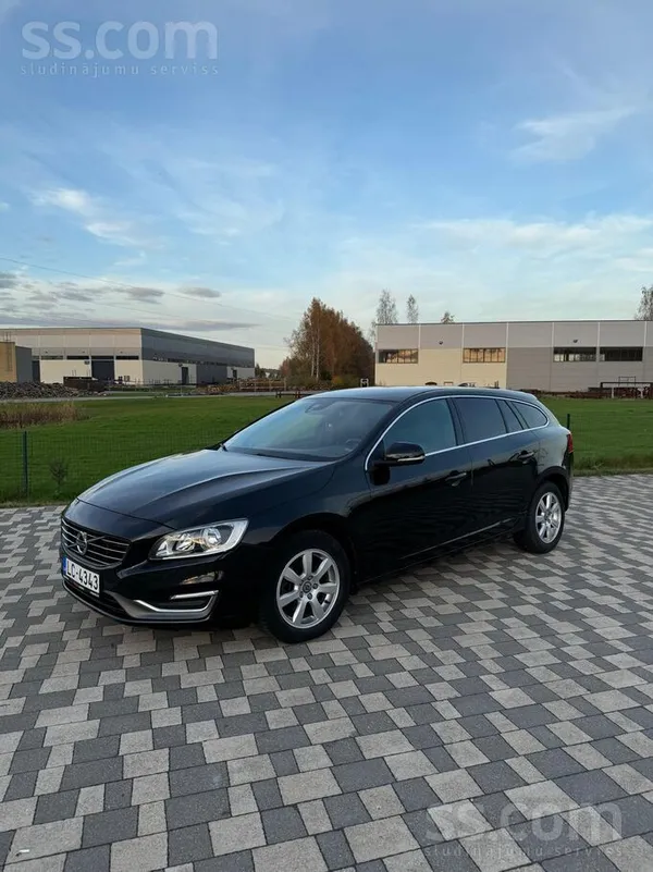 Volvo Tiek pārdots uzticams, drošs un vizuāli pievilcīgs
