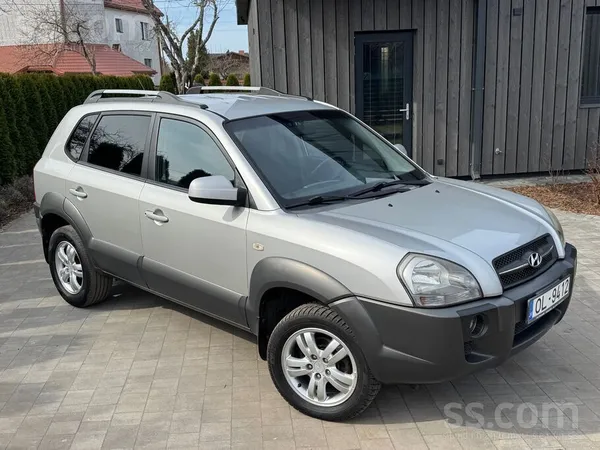 Hyundai Hyndai Tucson 2.0 103Kw. Auto tikko atvests no Nīd