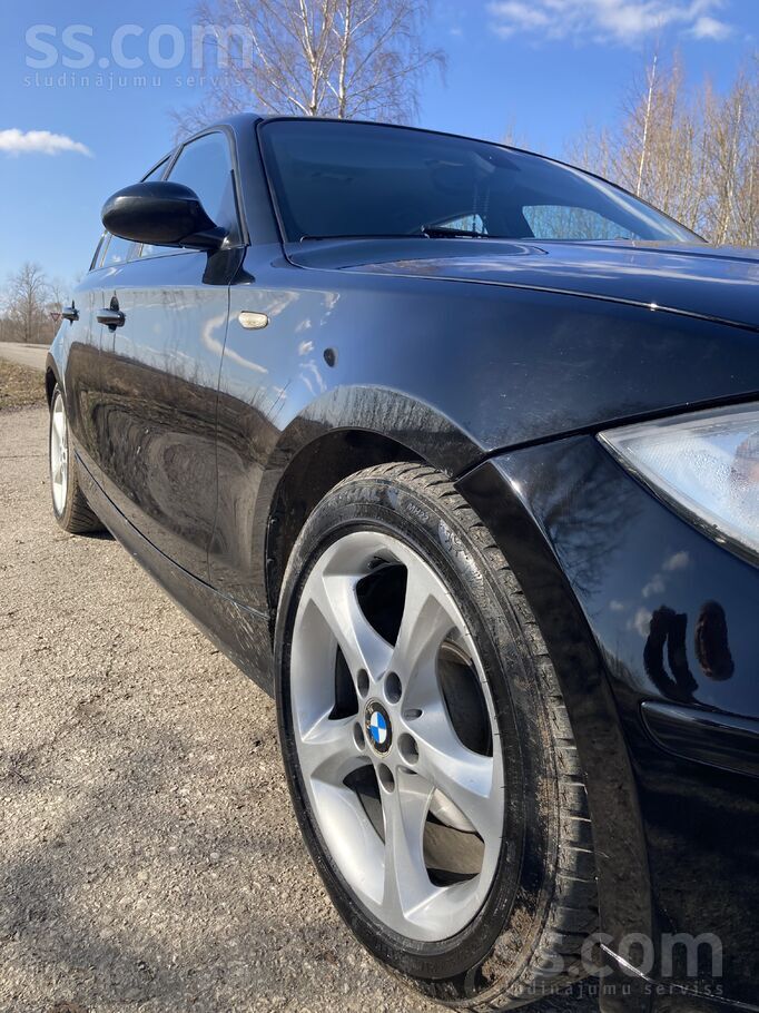 BMW Pārdodas BMW 1 sēriju labā tehniskā stāvoklī jauna