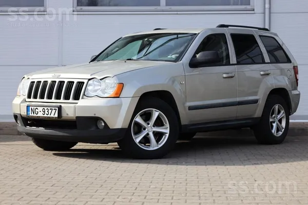 Jeep 3.0d, 160kw, 4x4, automāts, borta dators, parkošan