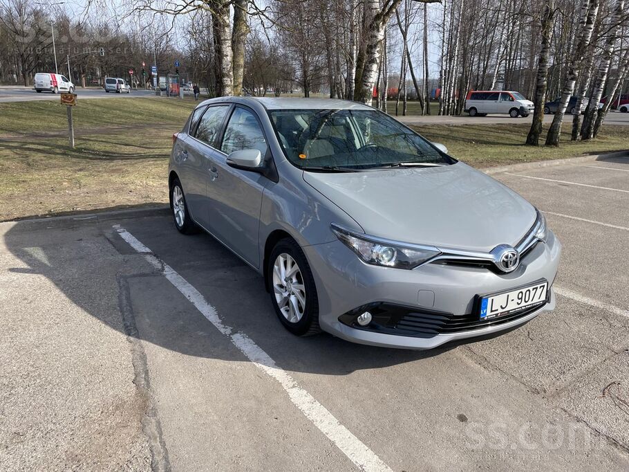 Toyota Toyota Auris 1.6i-97kw, Pirkta jauna Rīga. Lielisk