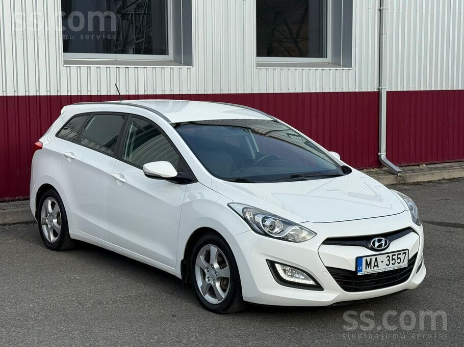 Pārdod Hyundai I30 , 1.6 Dīzelis , Mehāniskā ātrumkārba.
-Jūsu auto var