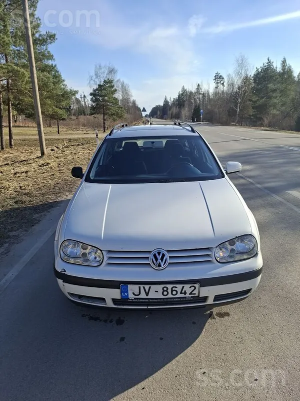 Volkswagen Pārdodu Golf 4 normālā darba kārtībā