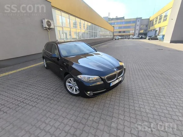 BMW Авто в хорошем состоянии. Техосмотр пройден без за