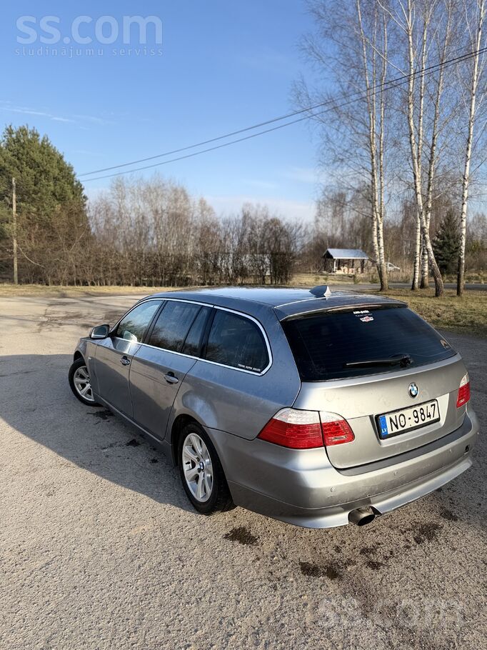 BMW Pārdodas 2010. gada E61, kurš ir dzīvi redzējis, b