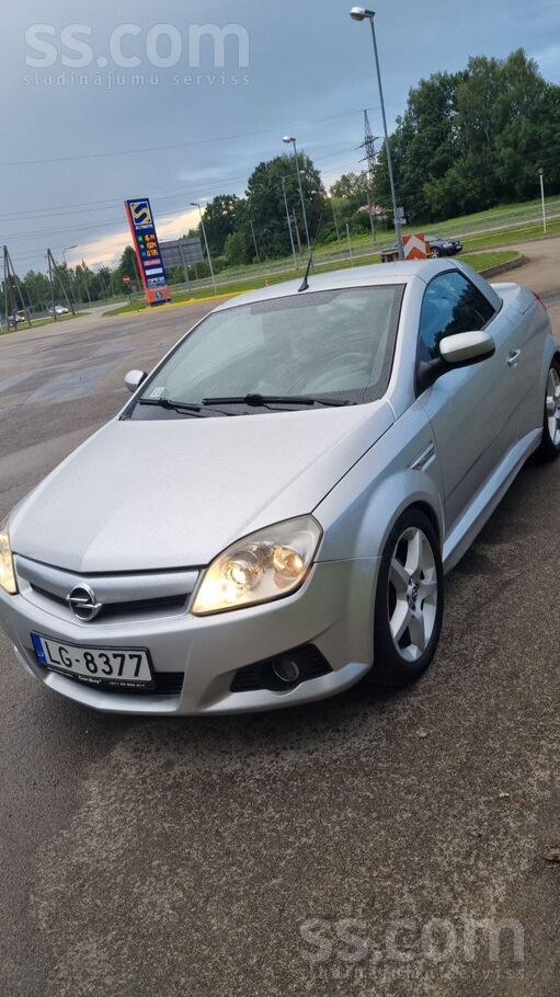 Opel [Lv] Pārdodu ekonomisku Opel Tigra Twintop (2006).