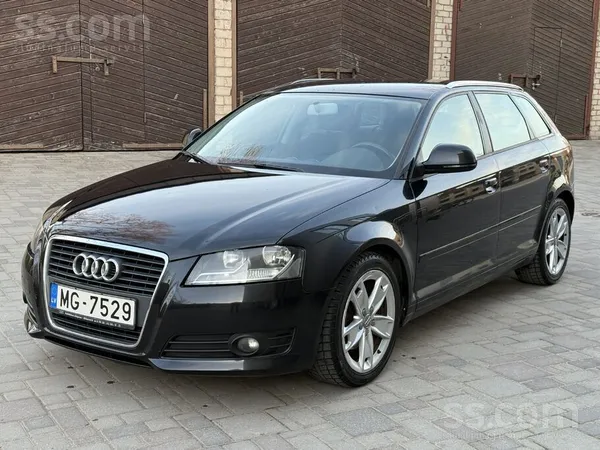 Audi Pārdodu Audi A3, pārejas modelis ar jaunā tipa luk
