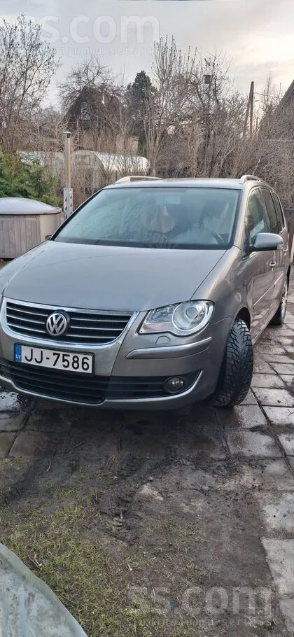 Volkswagen Uzticams ģimenes auto, degvielas patēriņš vidēji 6