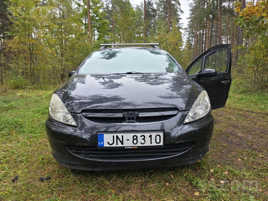 Peugeot Автомобиль был куплен мной у друга около полугода 