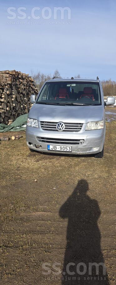 Volkswagen Pārdodas multivans ar motora defektu
