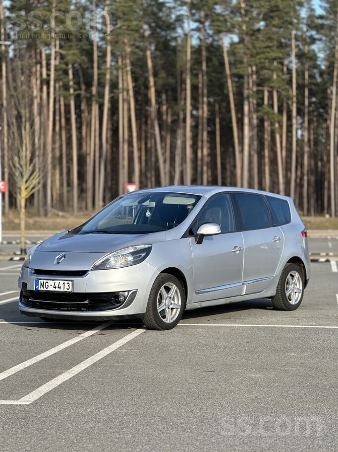 Pārdod Renault Grand Scenic 1.5 dCi 2012.
Labs tehniskais stāvoklis. 
Nese