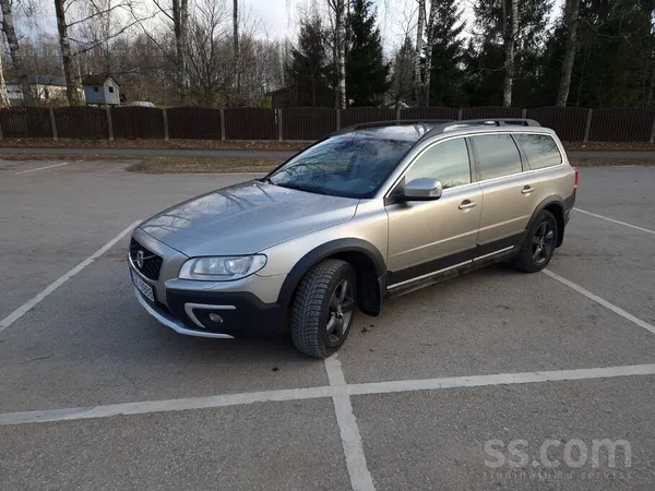 Pārdod Volvo Xc70. Jaudīgs un ekonomisks 158kW D5 motors un dinamiska automā
