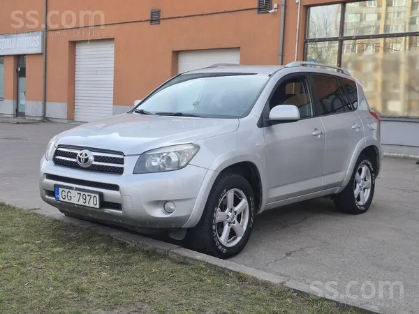 Rav-4 4x4, ar Ādas salonu, tikko izieta jauna Ta, Orig. 307000Km nobraukums