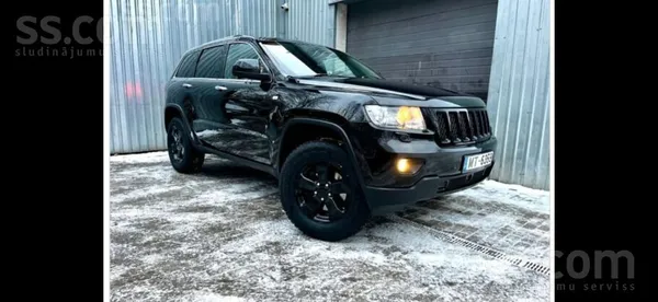 Jeep Продаю машину в хорошем состоянии 177kw мотор .обс