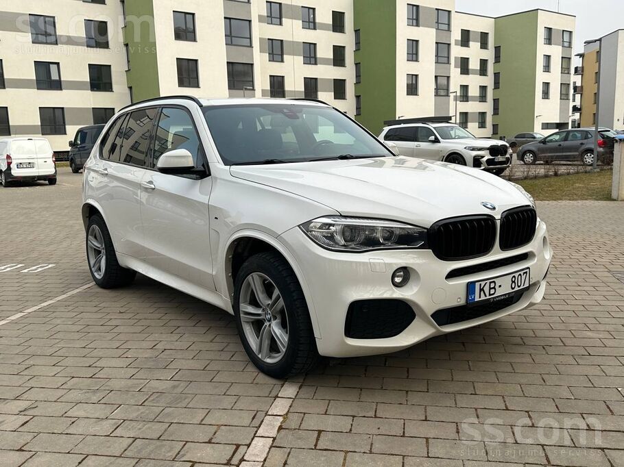 BMW BMW X5 30d M-Sport 190 kW / 255 ZS. 
