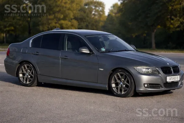 BMW Bmw325i. Labā tehniskā un vizuālā stāvoklī. Pusāda