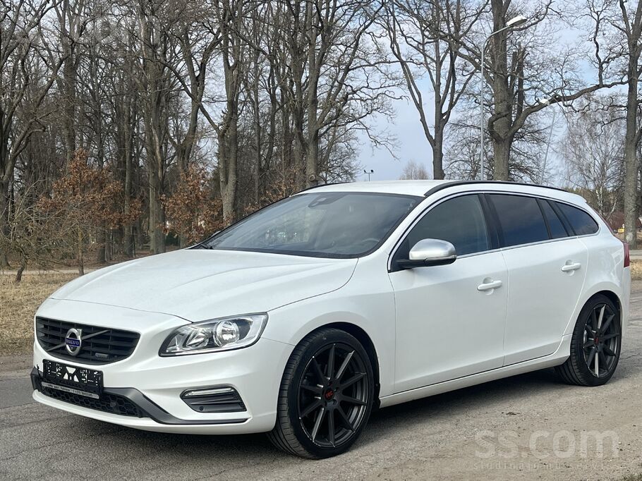 Volvo R-Design kompektācija. 