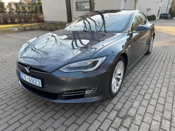 Facelift Model S 75D Dual Motor
Pirmā reģistrācija 18.12.2017
Bezmaksas internets