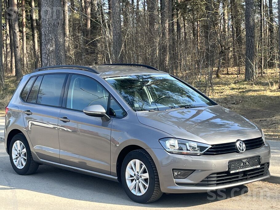Volkswagen Sportsvan tikko no Vācijas. 