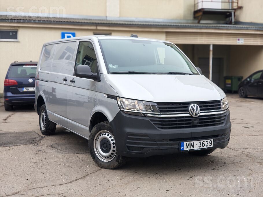 Uznemums Pārdod uzticamu Volkswagen Transporter T6 kravas busiņu. Auto teica