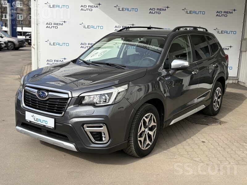 Subaru Subaru Forester Summit E-boxer, 2.0i Benzīns-hybrī