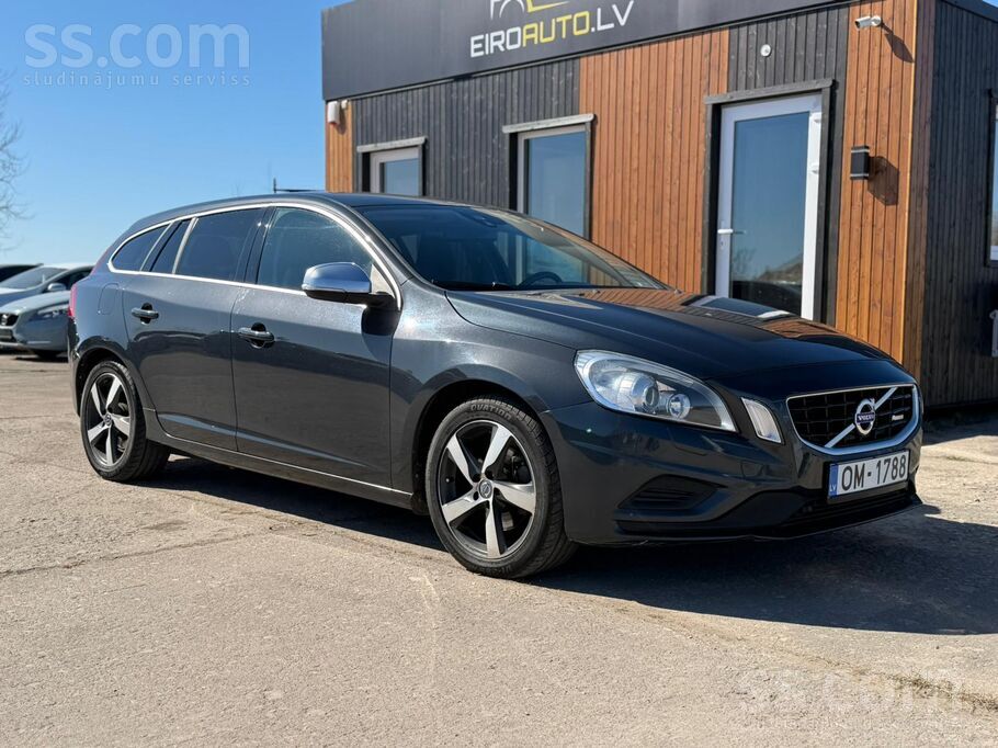Volvo Volvo V60 R-Design, 2.0 D4, 120 kW/163 Zs, 5 cilin