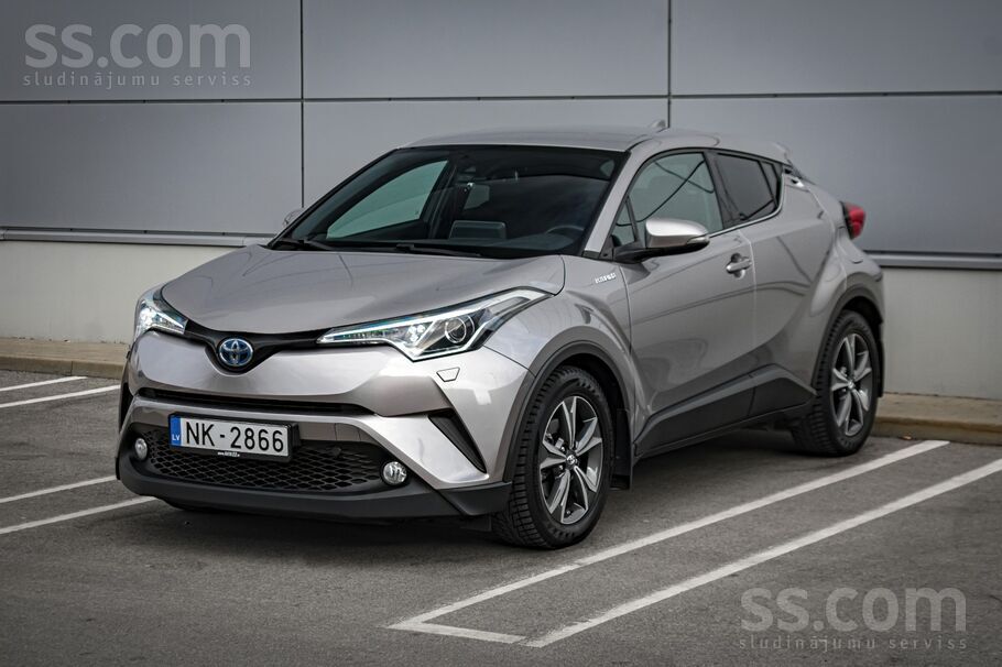 Toyota Garantija - 1 gads bez nobraukuma ierobežojuma. 