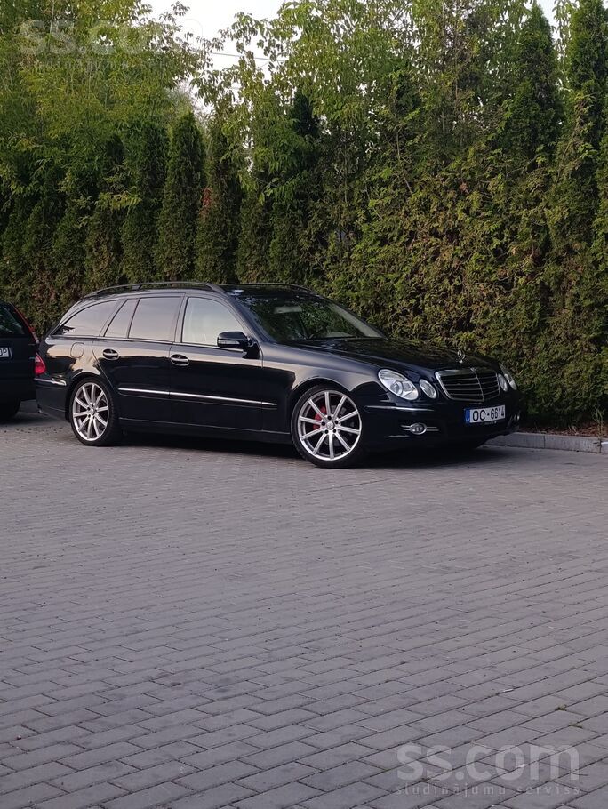 Mercedes Mercedes-Benz E320 в отличном техническом и визуал