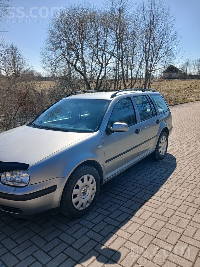 Volkswagen Mašīna ir labā tehniskā stāvoklī, ieguldījumus nep