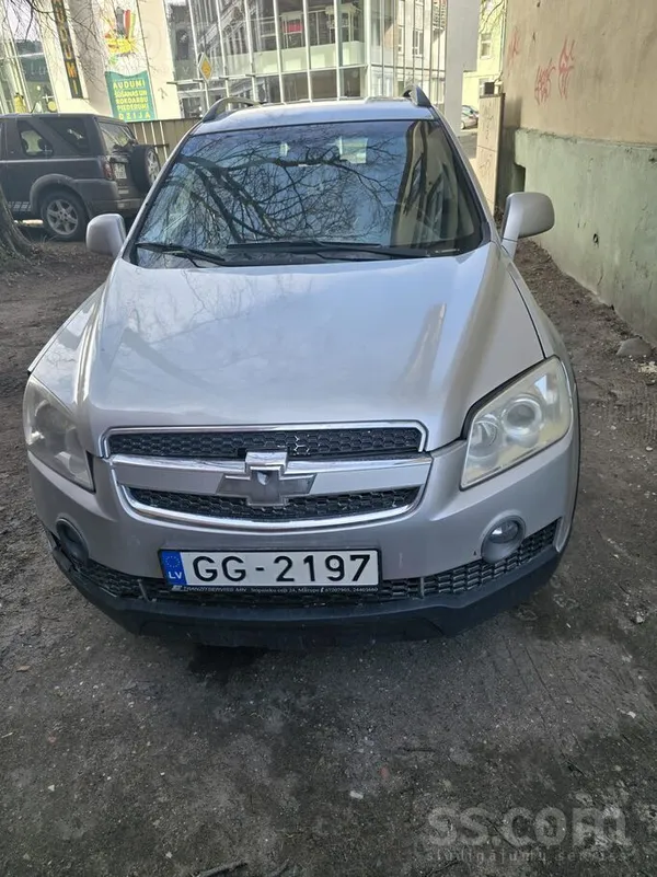 Chevrolet Ar viz defektiem. Viss ejošs.
