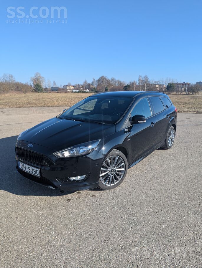 Ford Ford Focus St-Line, 1.5 benzīns ar manuālo kārbu. 