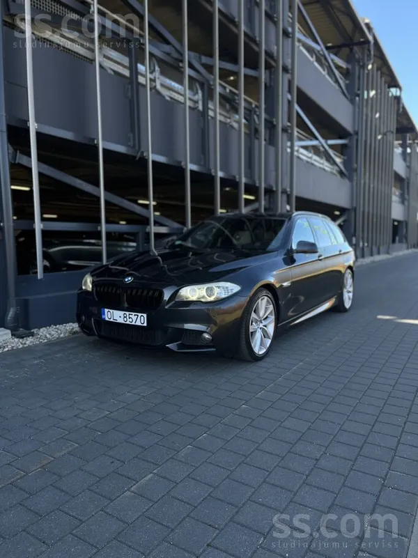 BMW Sophisto-Grau Brillant Metallic BMW F11 3.0 diesel