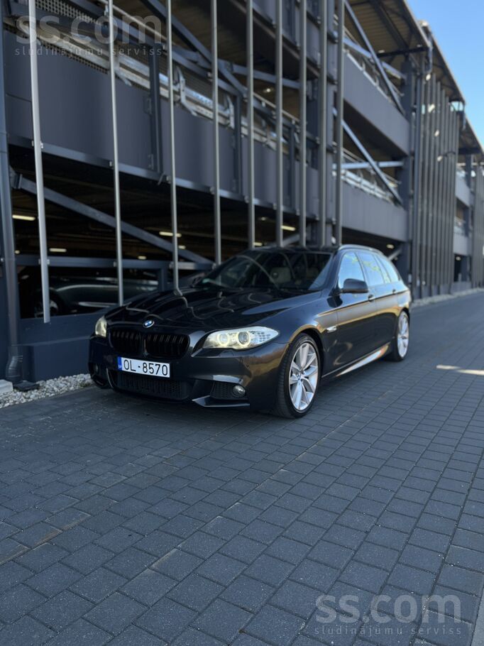 BMW Sophisto-Grau Brillant Metallic BMW F11 3.0 diesel