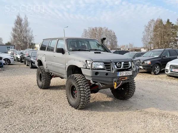 Pārdod Nissan Y61 Patrol sagatavots bezceļam Allroads 3 L. Dīzelis . Daudz k