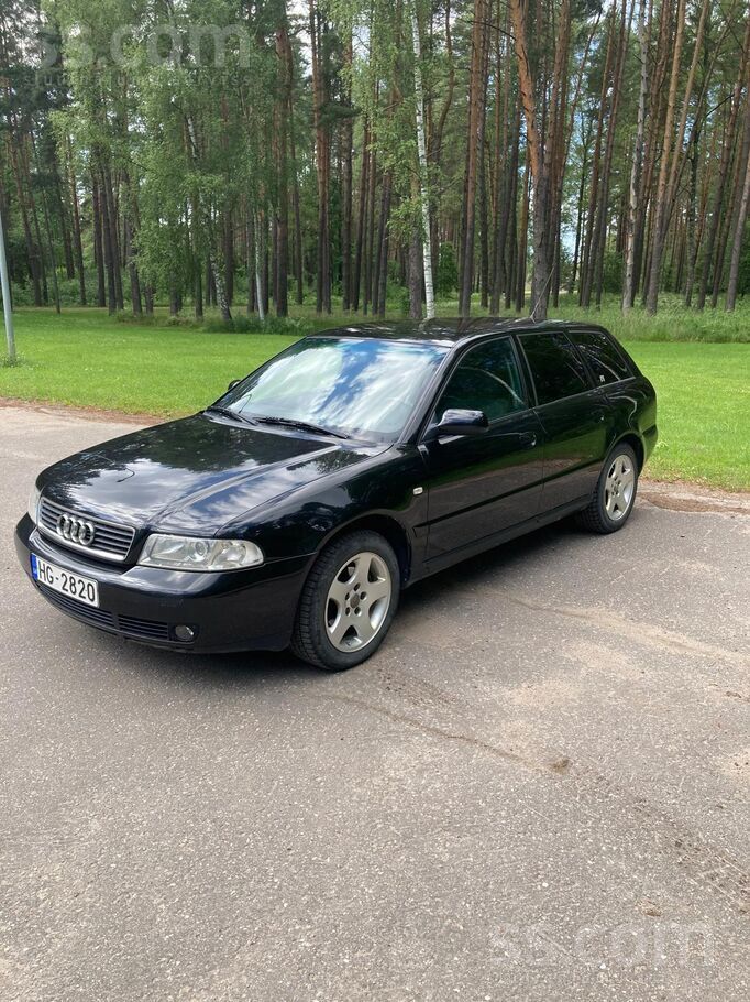 Audi A4 B5 ar TA līdz 06.10.2026.