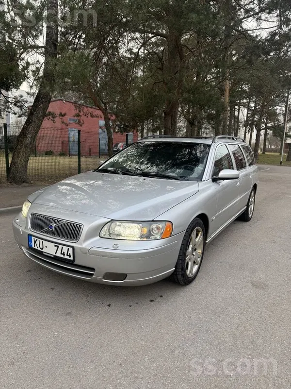 Volvo Pārdodu vectēva auto, sakarā ar to ka vairs nevar 
