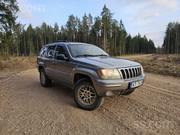 Pārdodu Jeep Grand Cherokee. Vairāk informācijas zvanot.