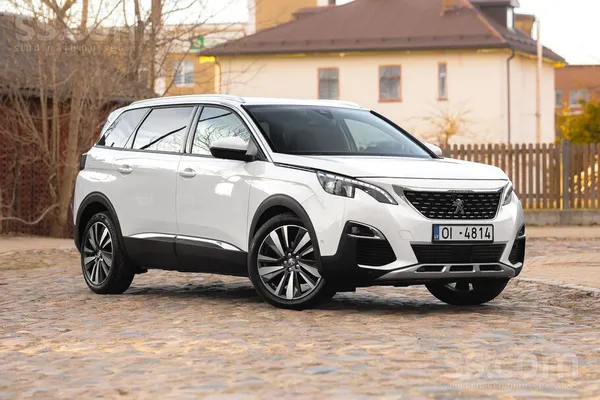 Peugeot 5008, 1.2i, 96kw, 6pakāpju manuāla ātrumkārba
Tikko ievests, piereģ