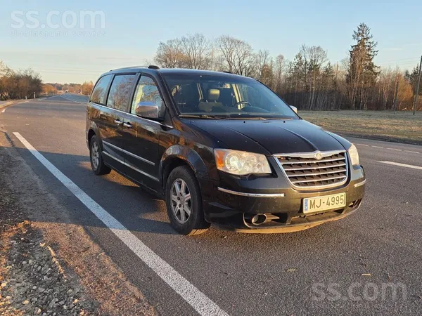 Chrysler Pārdod Chrysler Grand Voyager 2.8 Crd, automāts, 7