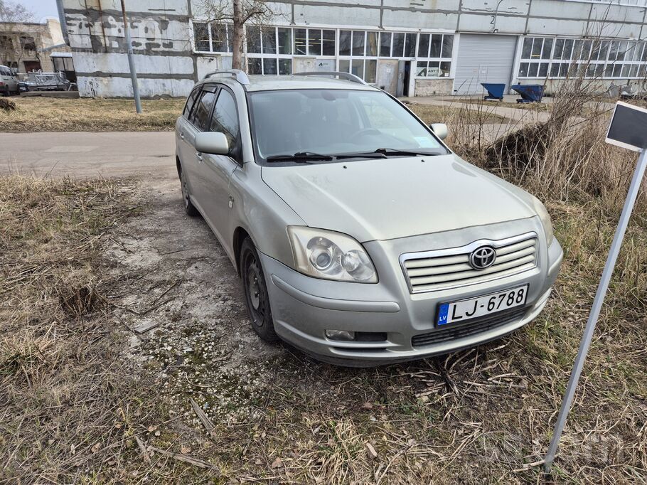 Toyota Рабочий авто, не требует вложений, есть дефекты ку