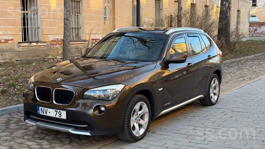 BMW BMW x1 2011.gada xdrive 130 kW automāts 